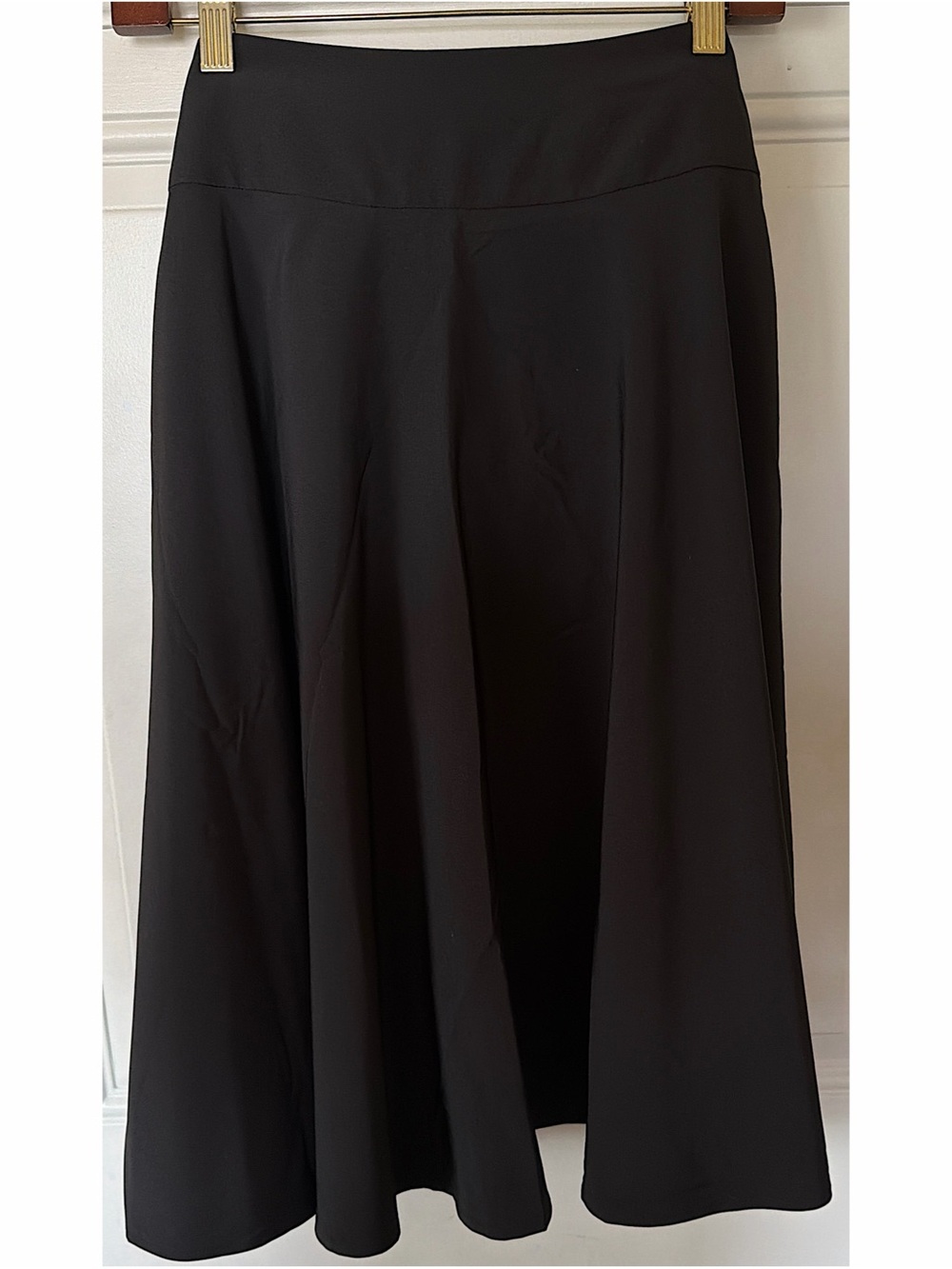 Belle Poque ✨NWT✨ Large Versatile Black A-Line Midi Skirt